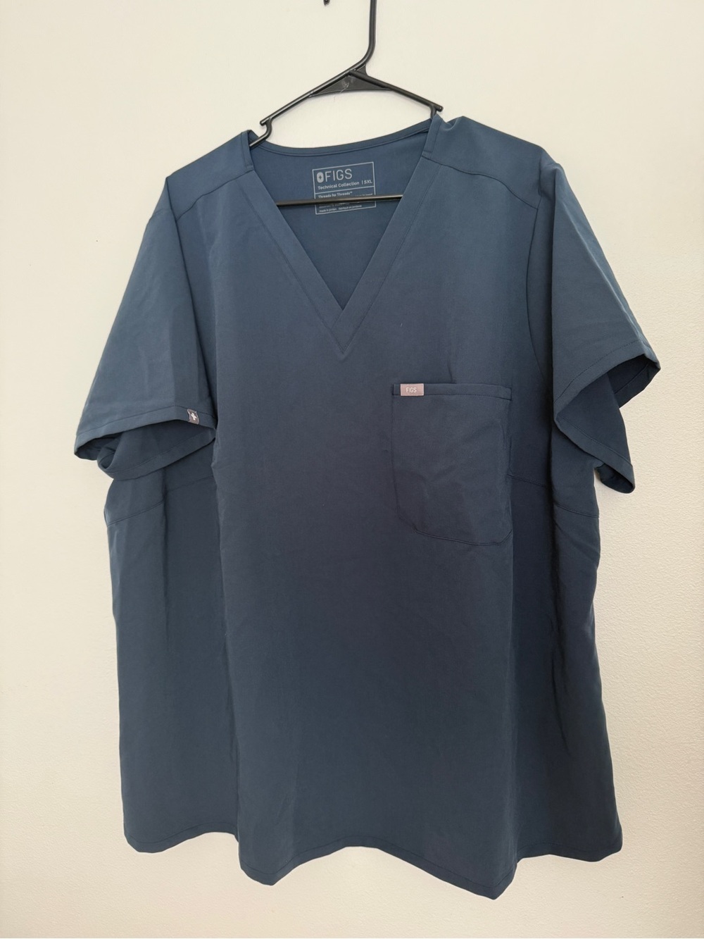 FIGS Catarina Scrub Top in Dark Harbor